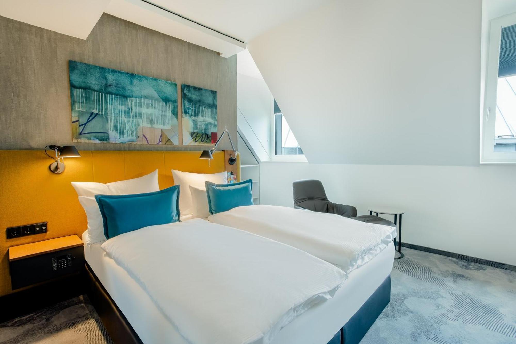 Motel One Wuerzburg Екстер'єр фото