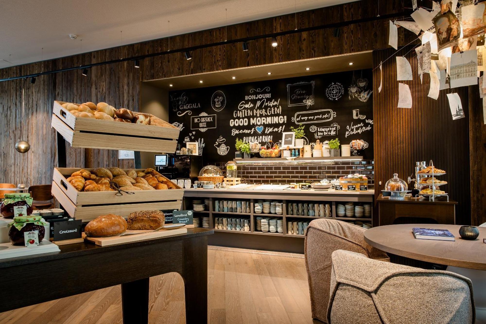 Motel One Wuerzburg Екстер'єр фото